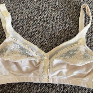 Elegant Cream Lace Bralette